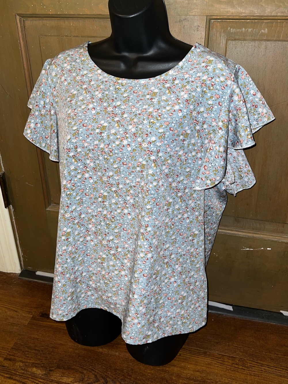 Sage Green Floral Ruffle Sleeve Cottage Casual Boho Round Neck Blouse Size M - Picture 5 of 8